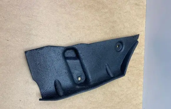 Audi A3 S3 A3 Sportback 8P Air filter box cover 8P1819593 983331U