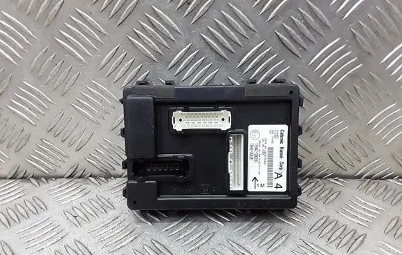Nissan Juke I F15 Engine control unit/module 284B11KB0C