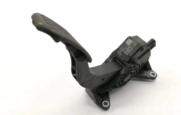 Toyota C-HR I Accelerator throttle pedal 78110F4020