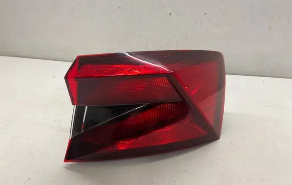 Skoda Fabia Mk4 (6VA) Rear/tail lights 6VE945096 093207S 62323002