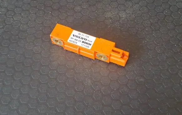 Volvo XC90 Airbag deployment crash/impact sensor 8651754