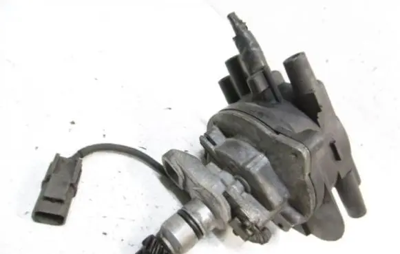Nissan Maxima Ignition distributor 2210085E01