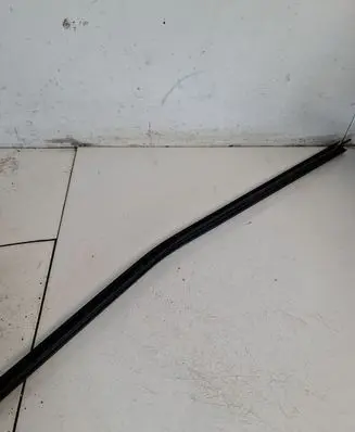 Front door glass trim molding