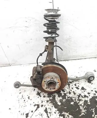 BMW 1 E82 E88 Front shock absorber with coil spring 6786028 10541315 E88V005S