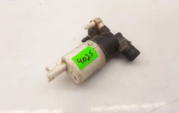 Citroen C5 Windscreen/windshield washer pump 8200067015