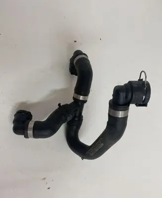 Mercedes-Benz GLC X253 C253 Engine coolant pipe/hose A2535018382