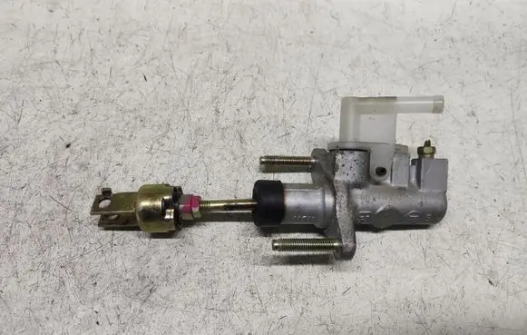Toyota Corolla E120 E130 Clutch master cylinder