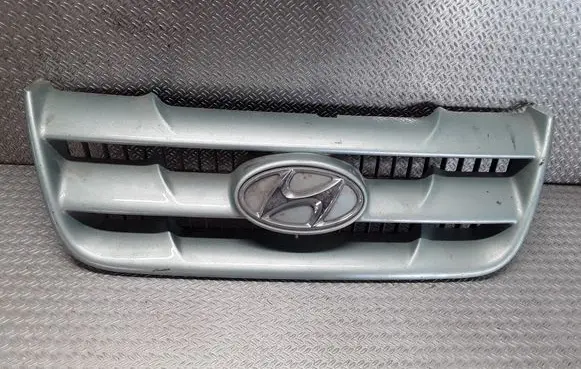 Hyundai Matrix Front bumper upper radiator grill 8636517000