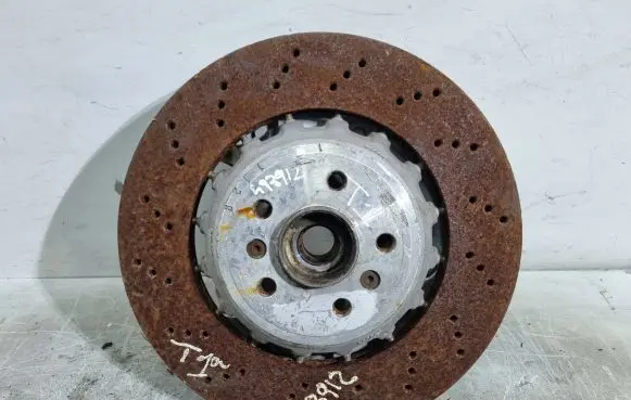 BMW X3M F97 Stub axle 8091545