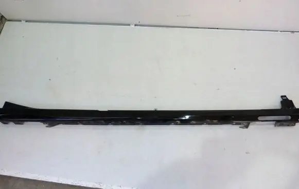 BMW iX Sill 8737832