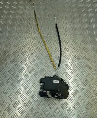 Audi A6 S6 C4 4A Rear door lock 4B0839015G