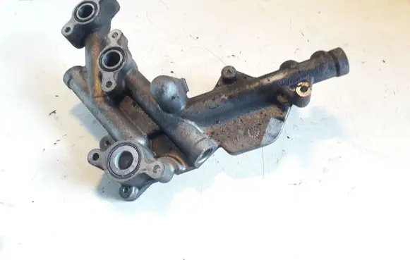 Toyota Avensis T250 Engine coolant pipe/hose