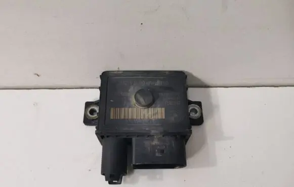 Glow plug pre-heat relay