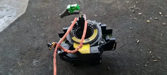 Volvo C30 Airbag slip ring squib (SRS ring) P31313108
