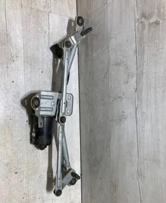 Hyundai ix35 Front wiper linkage and motor