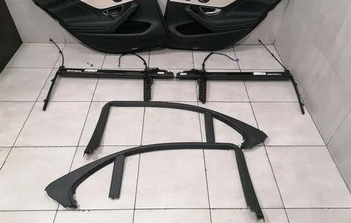 Mercedes-Benz S W222 Rear door card panel trim A2227301902