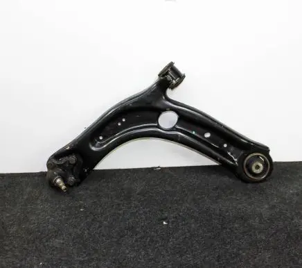 Volkswagen PASSAT B8 Front lower control arm/wishbone