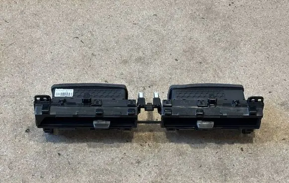 KIA EV9 Dash center air vent grill 97401DO000