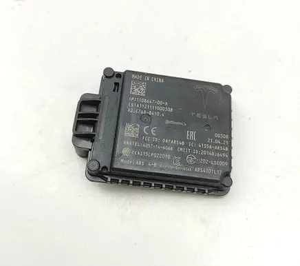 Tesla Model 3 Distronic sensor radar 110864700D A2C76884104
