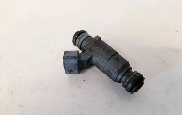KIA Sorento Fuel injector 9260930003 35310-38010