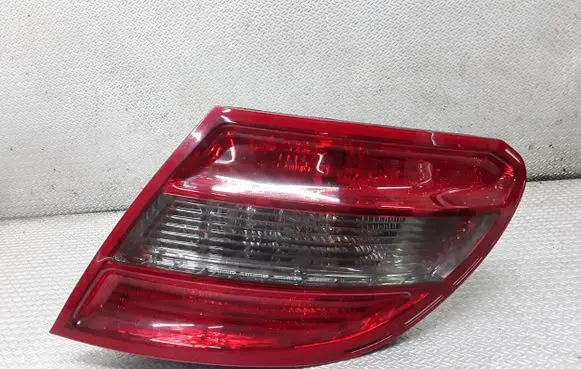 Mercedes-Benz C W204 Rear/tail lights 2048203064R
