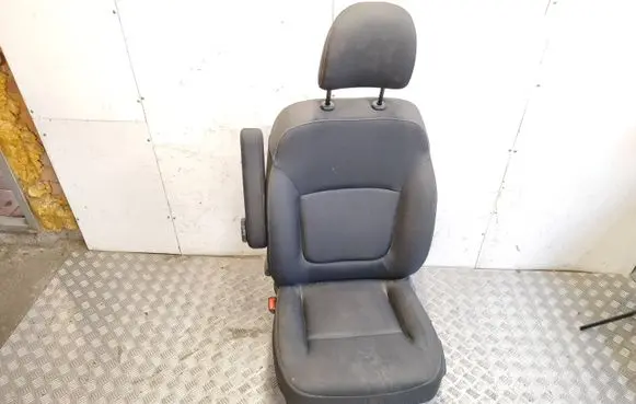 Renault Trafic III (X82) Front driver seat 