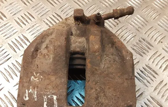 Volkswagen II LT Front brake caliper