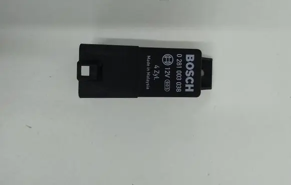 Skoda Octavia Mk2 (1Z) Glow plug pre-heat relay 038907281D