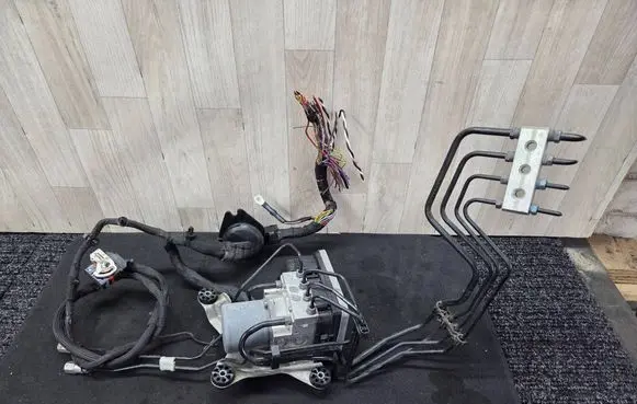 BMW 5 G30 G31 ABS Pump 6889217 54087674B 6889218
