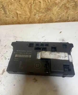 Mercedes-Benz E W211 Door control unit/module 2118201585 355554