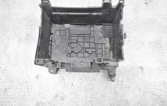 Renault Clio III Battery tray 8200314273