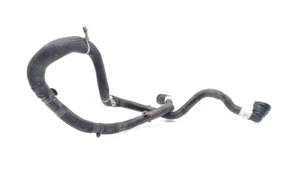 Engine coolant pipe/hose