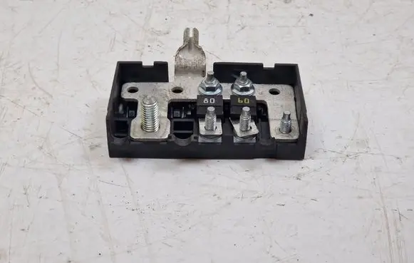 Jaguar XE Positive wiring loom P00134077