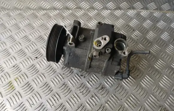 Volkswagen PASSAT B6 Air conditioning (A/C) compressor (pump) 1K0820803N