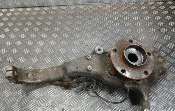 BMW X5 E70 Front wheel hub spindle knuckle