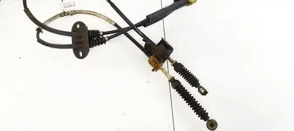Mazda 5 Gear shift cable linkage 