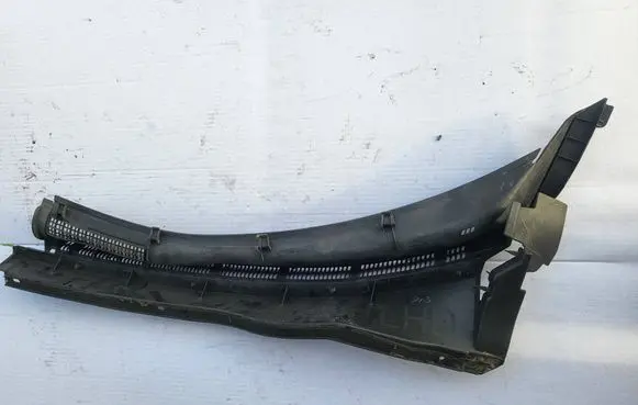 Mitsubishi Outlander Wiper trim 7405A436