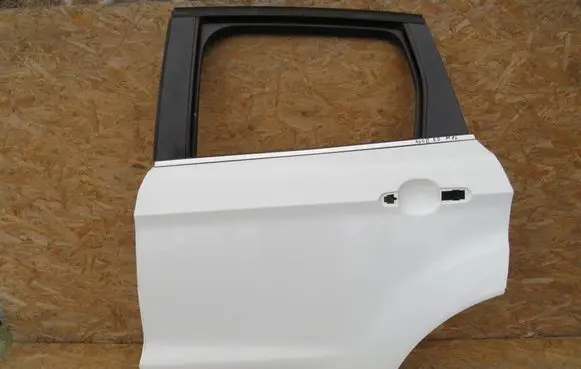 Ford Kuga II Rear door 