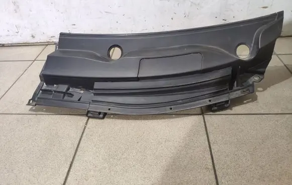 Toyota Urban Cruiser (XP110) Wiper trim 5578252310 5578852250