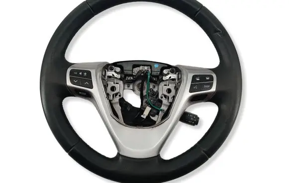 Toyota Avensis T270 Steering wheel 4510005750A 5041D069180 J5041D069180
