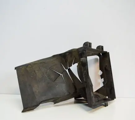 Volkswagen PASSAT B5 Other engine bay part 3B0121467C