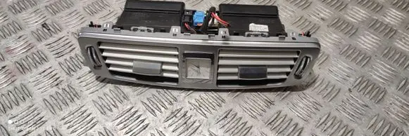 Mercedes-Benz CLS C218 X218 Dash center air vent grill A2188300054