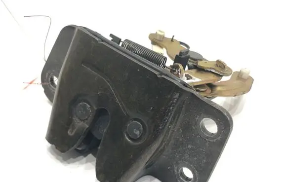Hyundai Santa Fe Tailgate exterior lock 