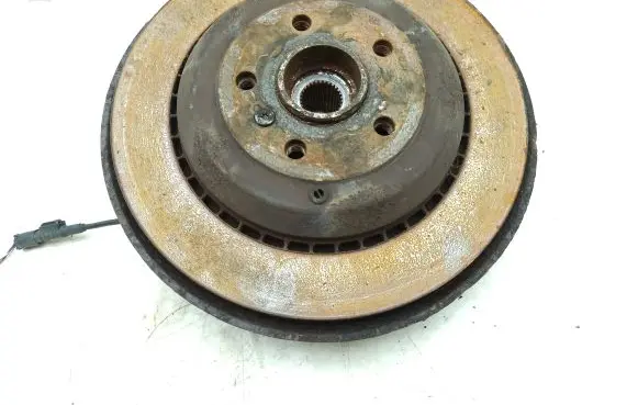 Mercedes-Benz R W251 Rear wheel hub