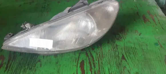 Peugeot 206 Headlight/headlamp