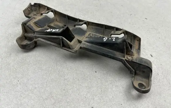 Volkswagen Caddy Rear bumper mounting bracket 2K0807393