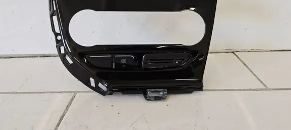 Ford Focus Climate control/heater control trim BM5118522