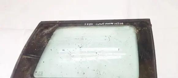 Opel Astra F Rear side window