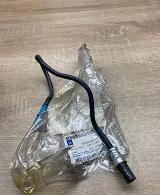 Opel Corsa C Fuel line pipe 55555611