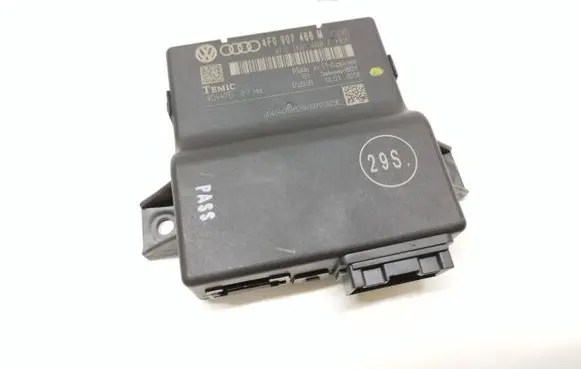 Audi A6 S6 C6 4F Gateway control module 4F0907468M 4F0907468F 404476